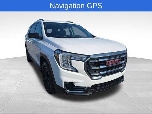 Used 2023 GMC Terrain AT4 AWD/4WD image 8