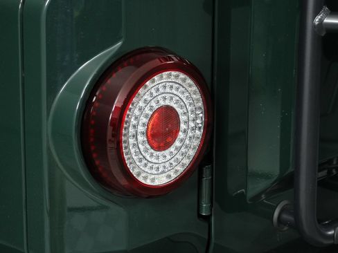 Used 2025 INEOS Grenadier AWD/4WD image 16