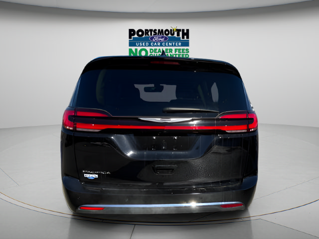 Used 2024 Chrysler Pacifica Touring-L FWD image 26