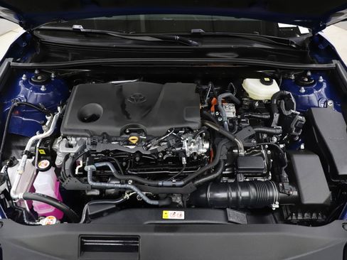 Used 2025 Toyota Camry LE image 30