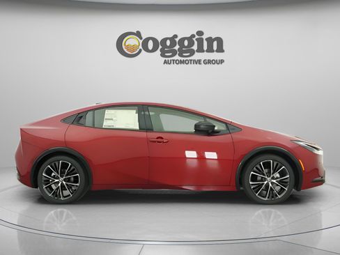 New 2026 Toyota Prius XLE image 23