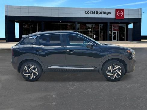New 2026 Nissan Kicks SV w/ SV Premium Package FWD image 6
