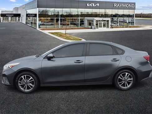 Certified 2023 Kia Forte LXS image 6