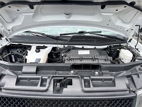 Used 2022 Chevrolet Express 2500 w/ Driver Convenience Package image 26