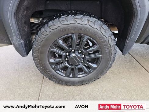 Used 2022 GMC Sierra 2500 Denali w/ Denali Black Diamond Edition image 43