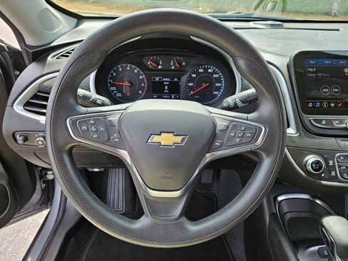 Used 2024 Chevrolet Malibu LT image 25
