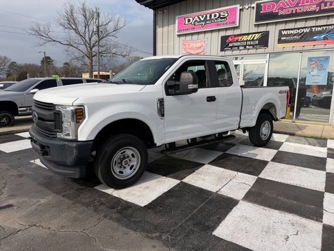 Used 2018 Ford F250 XL w/ Power Equipment Group image 2