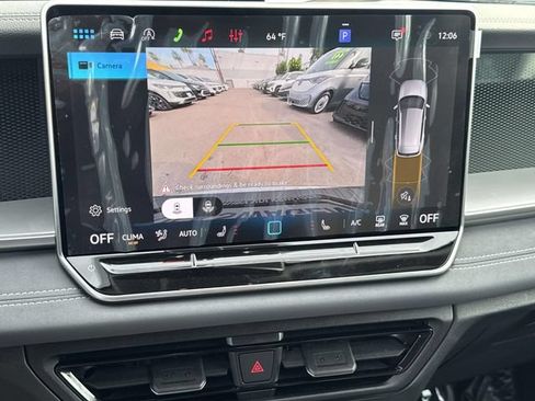 New 2026 Volkswagen Tiguan SE AWD/4WD image 28