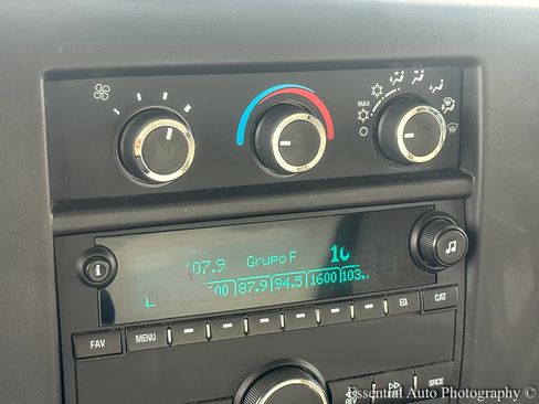Used 2018 Chevrolet Express 3500 w/ Power Convenience Package image 12