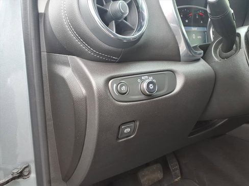 Used 2024 Chevrolet Blazer LT w/ Convenience Package image 7