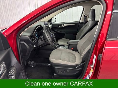 Used 2020 Ford Escape SE image 2