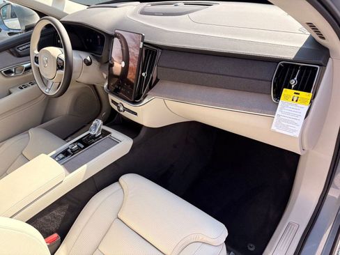 New 2026 Volvo XC90 B6 Ultra w/ Protection Package image 27