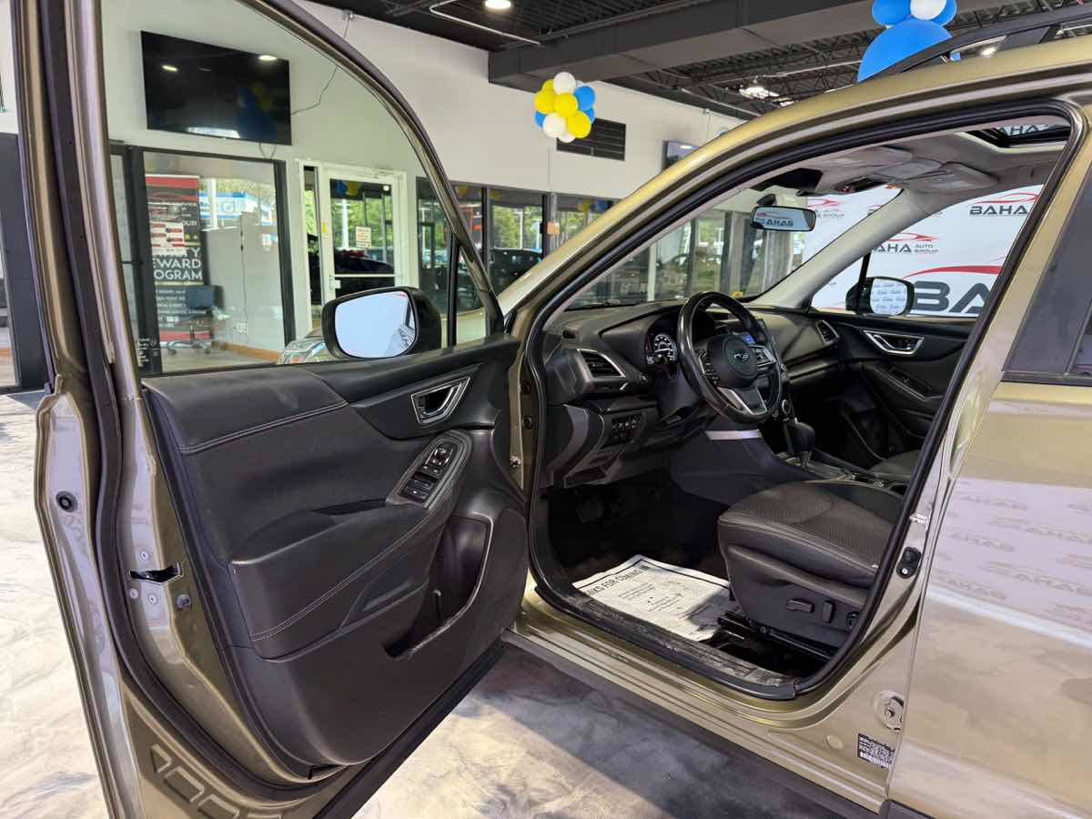 Used 2022 Subaru Forester Premium AWD/4WD image 26