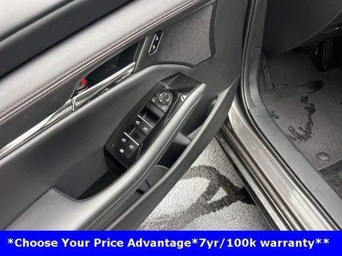 Used 2021 MAZDA MAZDA3 s image 32
