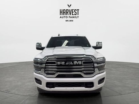 Used 2026 RAM 2500 Laramie AWD/4WD image 11