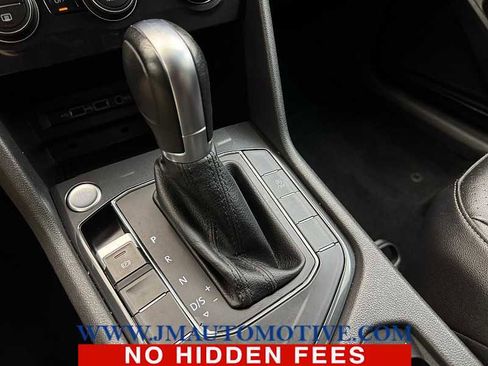 Used 2018 Volkswagen Tiguan SE FWD image 34