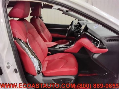 Used 2024 Toyota Camry XSE w/ Navigation Package image 14