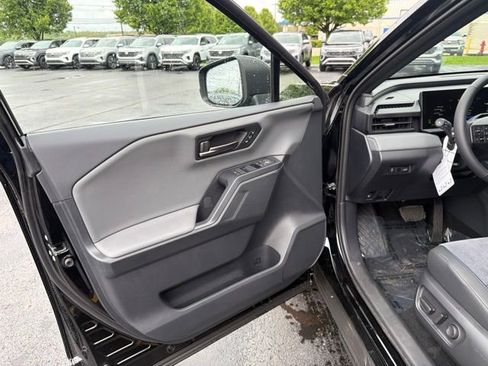 New 2026 Toyota RAV4 XSE AWD/4WD image 35