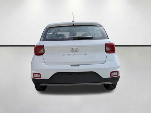 New 2026 Hyundai Venue SE FWD image 6