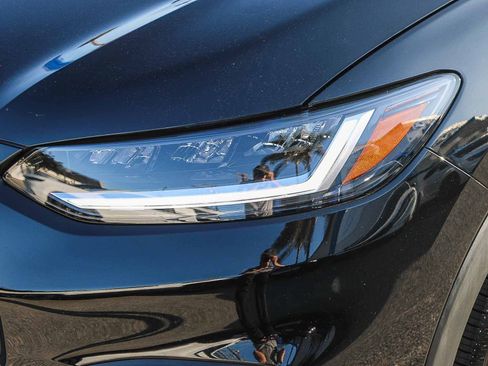 Certified 2023 Honda HR-V Sport image 5