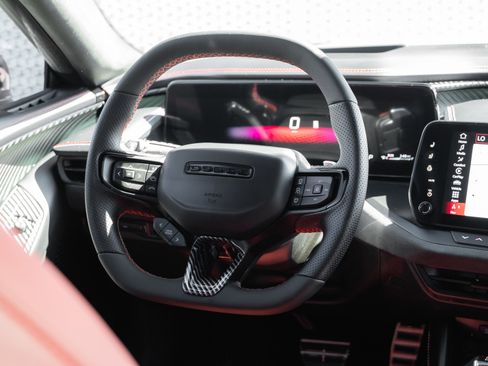 Used 2026 Dodge Charger Scat Pack AWD/4WD image 9