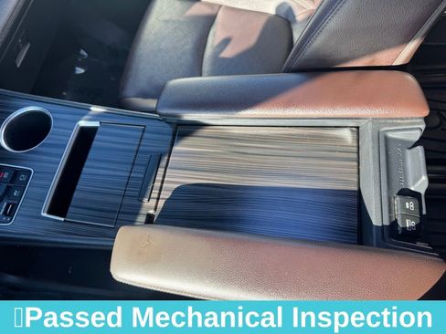 Used 2021 Toyota Sienna Platinum image 36