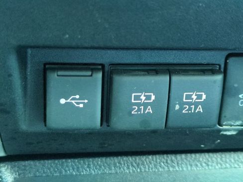 Certified 2021 Toyota Tundra TRD Pro AWD/4WD image 22