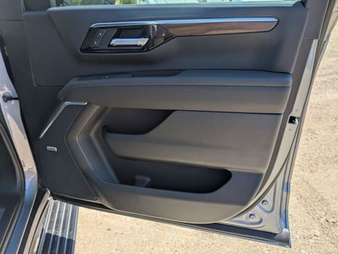 New 2026 Chevrolet Tahoe High Country AWD/4WD image 40