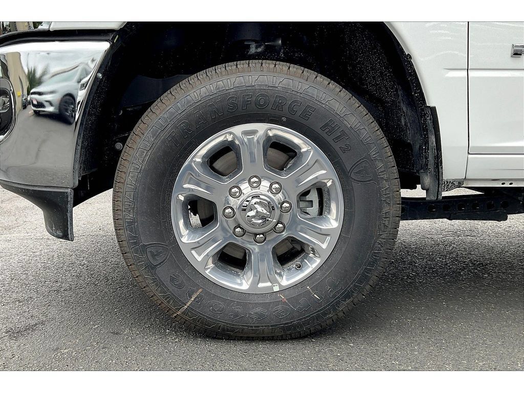 Used 2025 RAM 2500 Big Horn AWD/4WD image 12