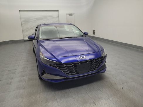 Used 2023 Hyundai Elantra Limited w/ Winter Weather Package FWD image 14