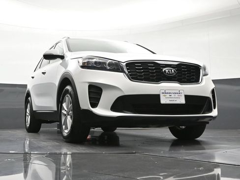 Used 2019 Kia Sorento FWD w/ LX Convenience Package image 30