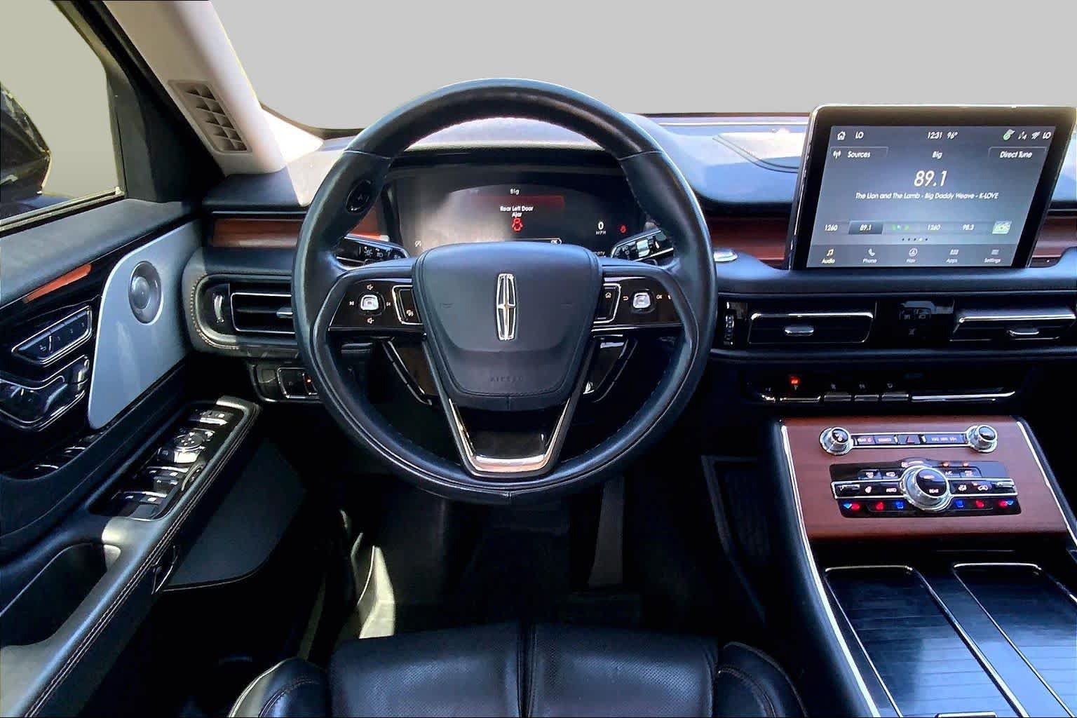 Used 2023 Lincoln Aviator Reserve w/ Equipment Group 201A AWD/4WD image 5