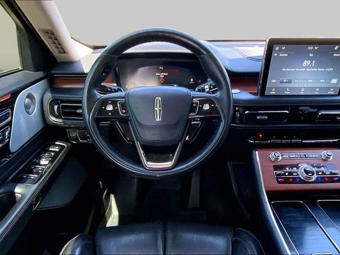 Used 2023 Lincoln Aviator Reserve w/ Equipment Group 201A AWD/4WD image 5