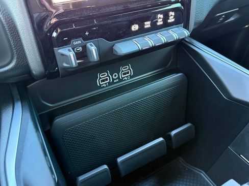 New 2025 RAM 2500 Big Horn image 4