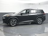 Used 2023 Nissan Rogue SV image 4