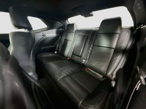 Used 2016 Dodge Challenger SRT Hellcat RWD image 25
