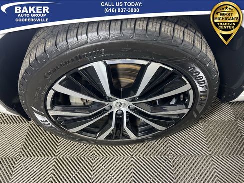 Used 2023 Volvo XC60 B6 Ultimate image 33