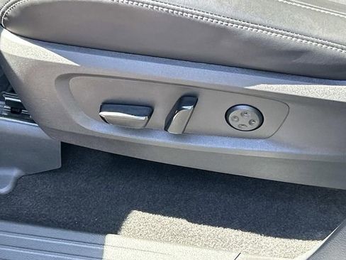 Used 2023 INFINITI QX60 Luxe w/ Performance Audio Package AWD/4WD image 17