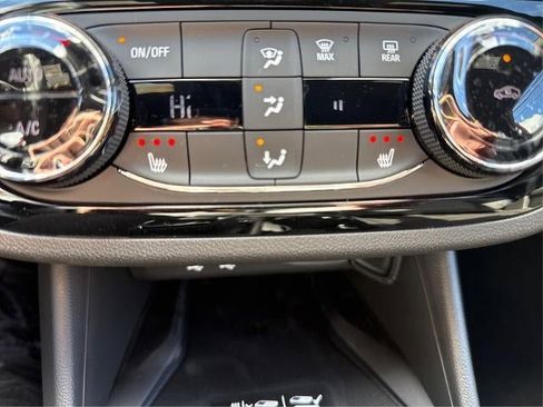 New 2026 Buick Envista Sport Touring image 18