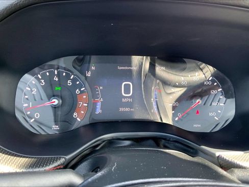 Used 2025 Jeep Compass Trailhawk AWD/4WD image 13