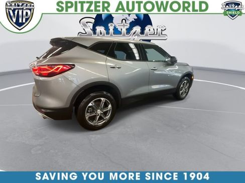 Used 2025 Chevrolet Blazer LT AWD/4WD image 9