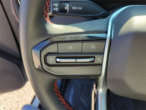 Used 2023 Chevrolet Colorado Z71 w/ Z71 Convenience Package 2 image 18