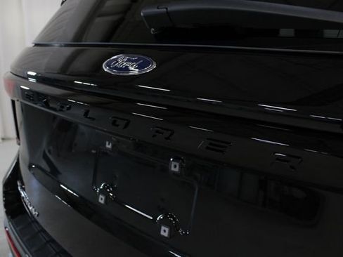 New 2026 Ford Explorer Platinum w/ LUX Leather Package AWD/4WD image 33