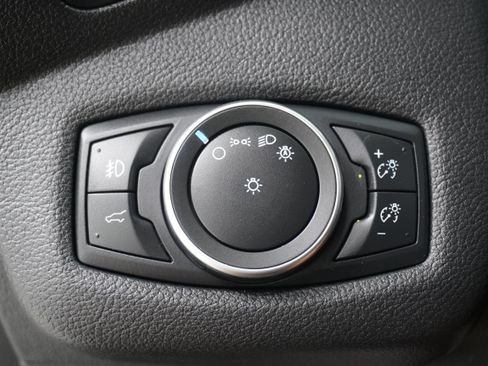 Used 2019 Ford Escape SE image 21