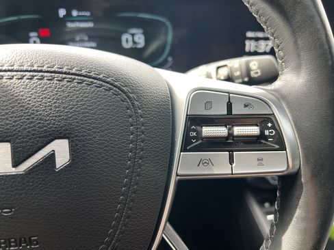 Used 2023 Kia Telluride EX X-Line image 27