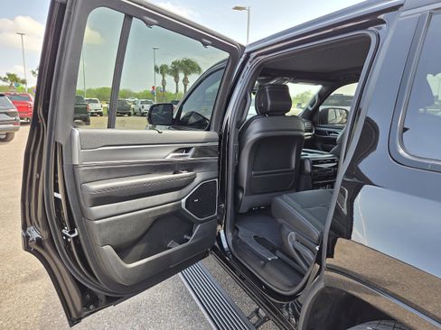 New 2026 Jeep Grand Wagoneer Limited AWD/4WD image 14