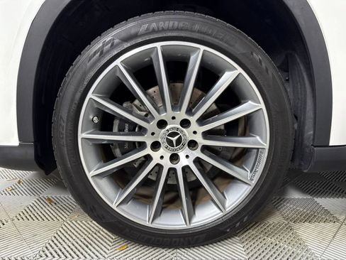 Used 2018 Mercedes-Benz GLA 250 image 21