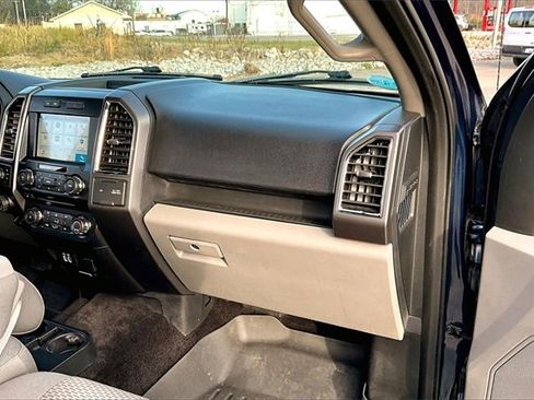 Used 2016 Ford F150 XLT w/ Equipment Group 302A Luxury image 16