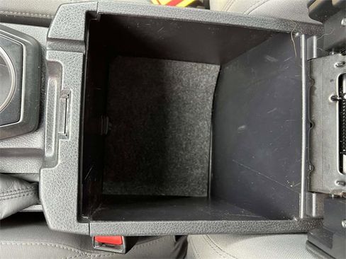 Used 2020 Toyota Tacoma SR image 31