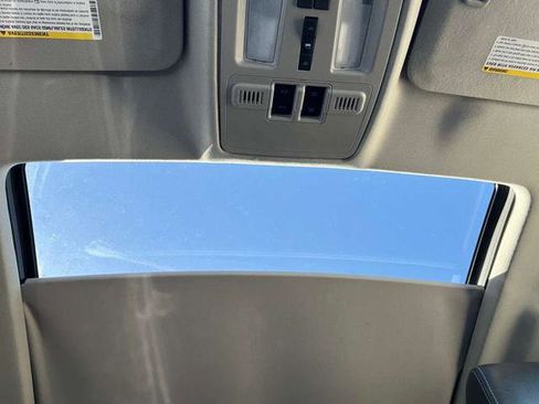 Used 2013 Cadillac SRX Premium w/ Driver Assist Package image 34